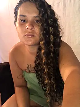 Snapshot of Geelalmeida chatting on 18, 12, 2025 Geelalmeida online show from 18, 12, 2025