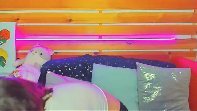 Mary Bryantt online show from 28, 2, 2026