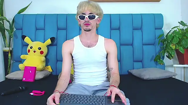 Snapshot of boy_Dirty_X chatting on 10, 7, 2026 boy Dirty X online show from 10, 7, 2026