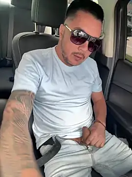 Snapshot of Diegohernan17 chatting on 1, 4, 2026 Diegohernan17 online show from 1, 4, 2026
