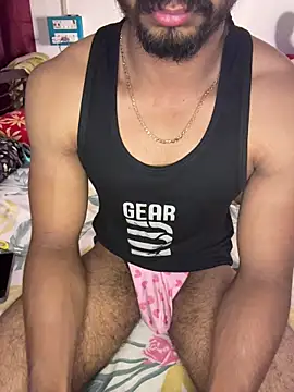 Snapshot of hot_gym_b0y chatting on 6, 4, 2026 hot gym b0y online show from 6, 4, 2026