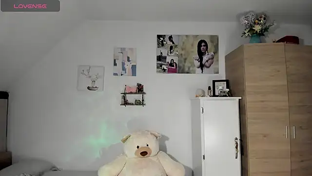 Snapshot of VEROSlen- chatting on 8, 1, 2026 VEROSlen- online show from 8, 1, 2026