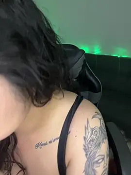 Snapshot of Amyy_1 chatting on 18, 6, 2026 Amyy 1 online show from 18, 6, 2026