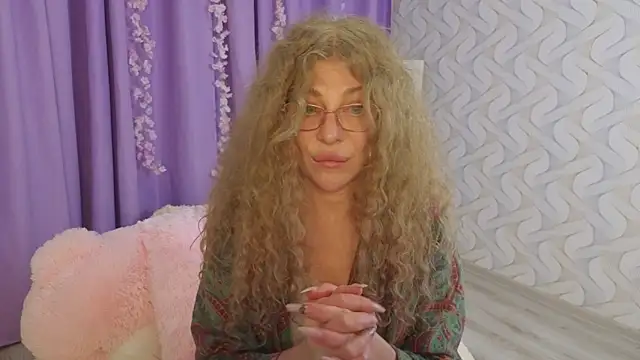 Snapshot of EvaTemptt chatting on 1, 3, 2026 EvaTemptt online show from 1, 3, 2026