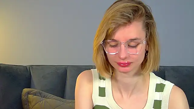 Snapshot of MerlinMeyer chatting on 22, 2, 2026 MerlinMeyer online show from 22, 2, 2026