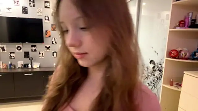 Snapshot of Princessofcashe chatting on 2, 4, 2026 Princessofcashe online show from 2, 4, 2026