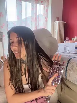 saphirafox online show from 1, 4, 2026