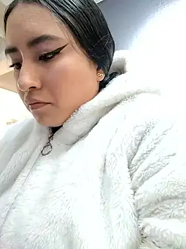 Venuz Rivers  online show from 8, 1, 2026