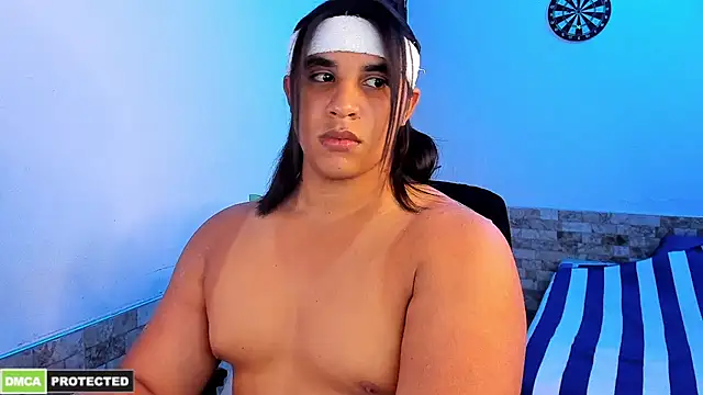 Snapshot of latinboyfit chatting on 24, 6, 2026 latinboyfit online show from 24, 6, 2026