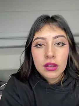 Snapshot of justmariee chatting on 5, 4, 2026 justmariee online show from 5, 4, 2026