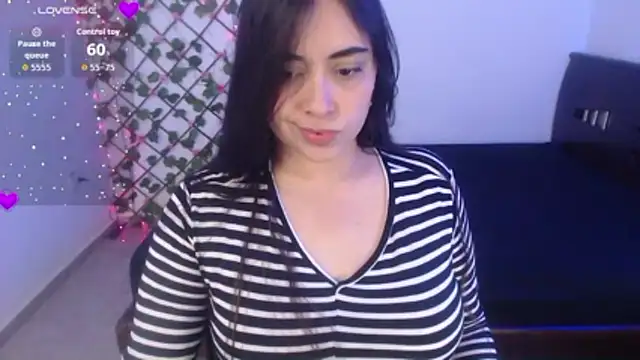 latin mommy  online show from 18, 12, 2025