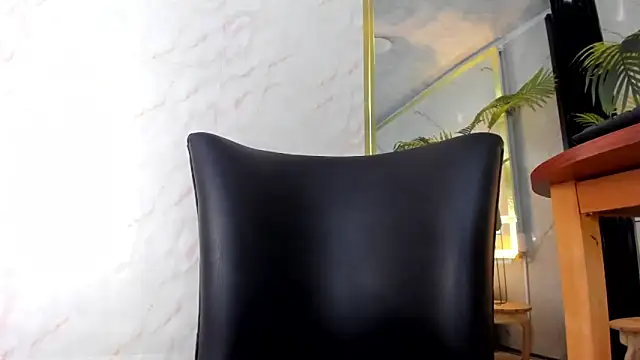 VictoriaKyros online show from 14, 4, 2026