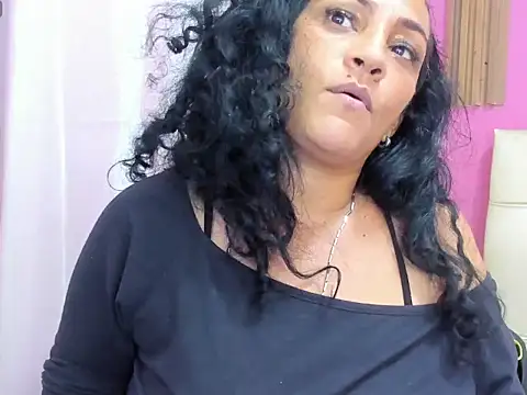 Snapshot of Bianca_slut1 chatting on 18, 12, 2025 Bianca slut1 online show from 18, 12, 2025