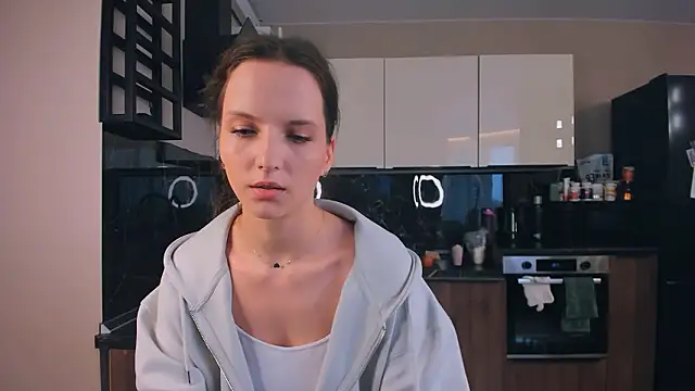 Ariadna Shy online show from 3, 3, 2026