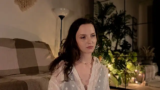 Ariadna Shy online show from 4, 4, 2026