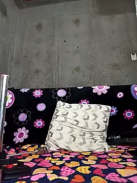 Kaoz 69  online show from 12, 4, 2026