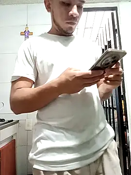 Snapshot of Gloryholeroom chatting on 8, 2, 2026 Gloryholeroom online show from 8, 2, 2026