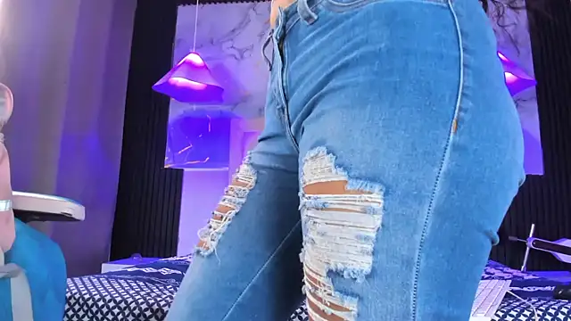 Carla evans  online show from 22, 12, 2025