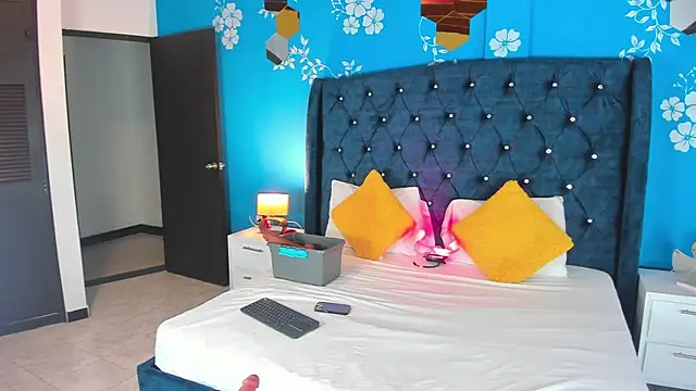 Snapshot of Issa_Clark01 chatting on 13, 2, 2026 Issa Clark01 online show from 13, 2, 2026