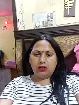 Hotmylips online show from 15, 4, 2026