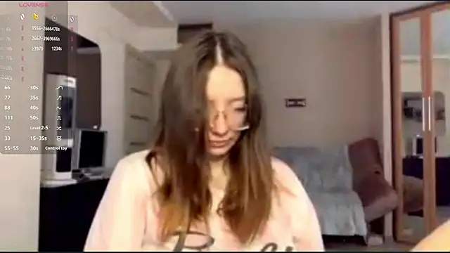 CletaMaciejewski online show from 6, 1, 2026