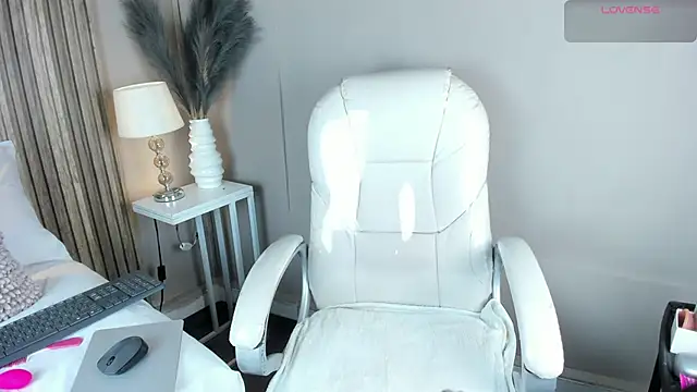 Snapshot of FiorelaSton chatting on 18, 1, 2026 FiorelaSton online show from 18, 1, 2026