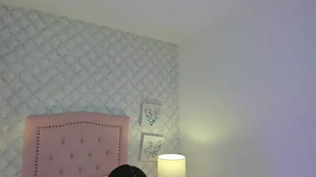 amber  ferrera online show from 5, 3, 2026