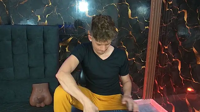 davilap toyboy online show from 13, 1, 2026