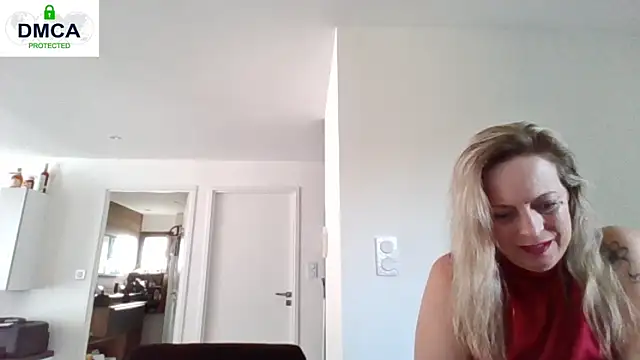 Snapshot of Miss-Chupagirly chatting on 21, 4, 2026 Miss-Chupagirly online show from 21, 4, 2026