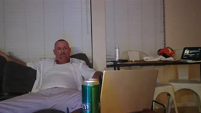 MISTERANDDEMI online show from 9, 4, 2026