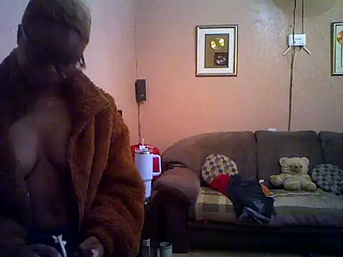 Snapshot of QUEENSasha27 chatting on 10, 1, 2026 QUEENSasha27 online show from 10, 1, 2026