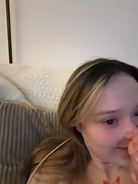 LilyLuck  online show from 17, 2, 2026