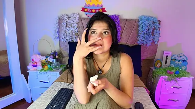 hannaa cute online show from 14, 4, 2026