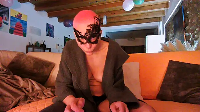 Snapshot of ErotiKat chatting on 3, 3, 2026 ErotiKat online show from 3, 3, 2026