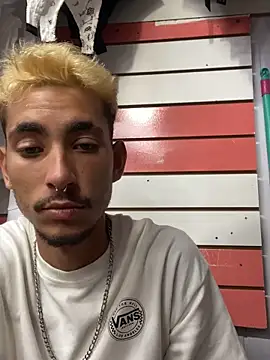 Snapshot of GuioficialBr chatting on 2, 2, 2026 GuioficialBr online show from 2, 2, 2026