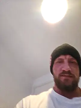 Snapshot of BigDhornyboi2026 chatting on 19, 12, 2025 BigDhornyboi2026 online show from 19, 12, 2025