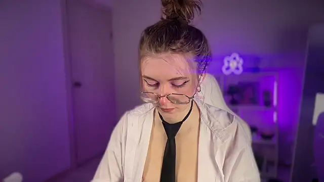 KellySunn online show from 13, 4, 2026