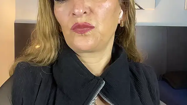 Snapshot of JennaMilf_ chatting on 14, 6, 2026 JennaMilf online show from 14, 6, 2026