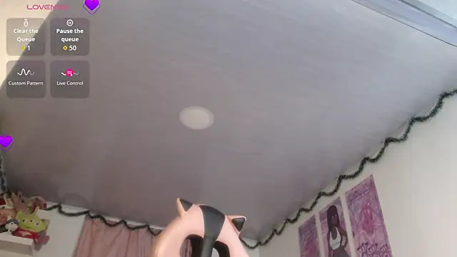 Snapshot of violett_brown9 chatting on 1, 7, 2026 violett brown9 online show from 1, 7, 2026