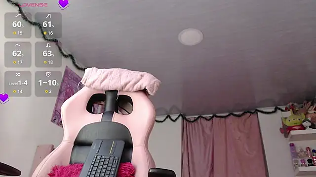 Snapshot of violett_brown9 chatting on 3, 7, 2026 violett brown9 online show from 3, 7, 2026