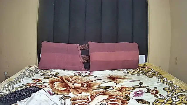 DesiredQueen27 online show from 18, 3, 2026