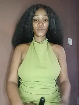 Snapshot of DesiredQueen27 chatting on 15, 5, 2026 DesiredQueen27 online show from 15, 5, 2026