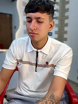 Snapshot of neithan_sleitherx chatting on 3, 2, 2026 neithan sleitherx online show from 3, 2, 2026