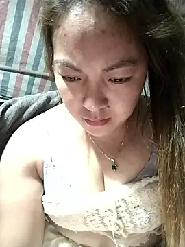 Snapshot of Lucky_cutee chatting on 19, 1, 2026 Lucky cutee online show from 19, 1, 2026