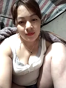 Snapshot of Lucky_cutee chatting on 2, 2, 2026 Lucky cutee online show from 2, 2, 2026