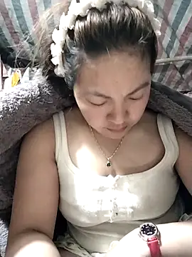 Snapshot of Lucky_cutee chatting on 9, 2, 2026 Lucky cutee online show from 9, 2, 2026