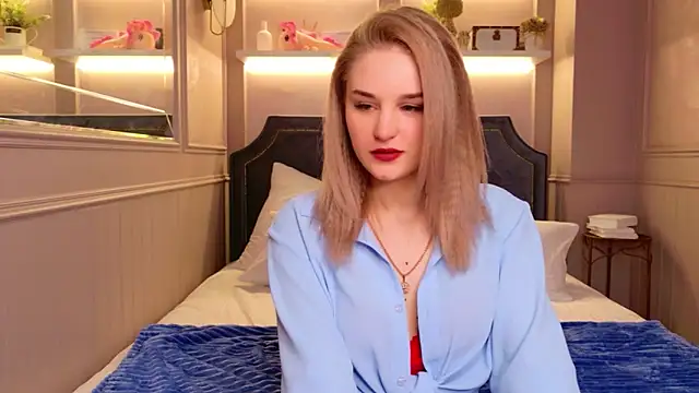 Snapshot of Molly_Voss chatting on 2, 2, 2026 Molly Voss online show from 2, 2, 2026