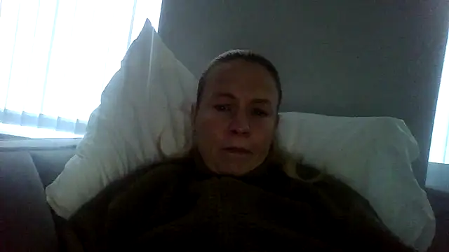 Snapshot of jennyblondeuk chatting on 28, 3, 2026 jennyblondeuk online show from 28, 3, 2026