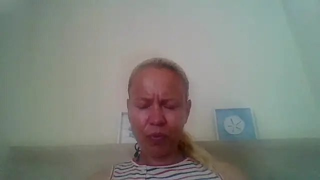 Snapshot of jennyblondeuk chatting on 4, 5, 2026 jennyblondeuk online show from 4, 5, 2026