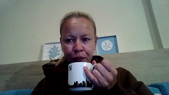 Snapshot of jennyblondeuk chatting on 8, 5, 2026 jennyblondeuk online show from 8, 5, 2026